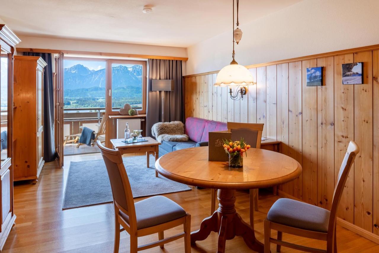 Hartungs Hoteldorf 福森 外观 照片