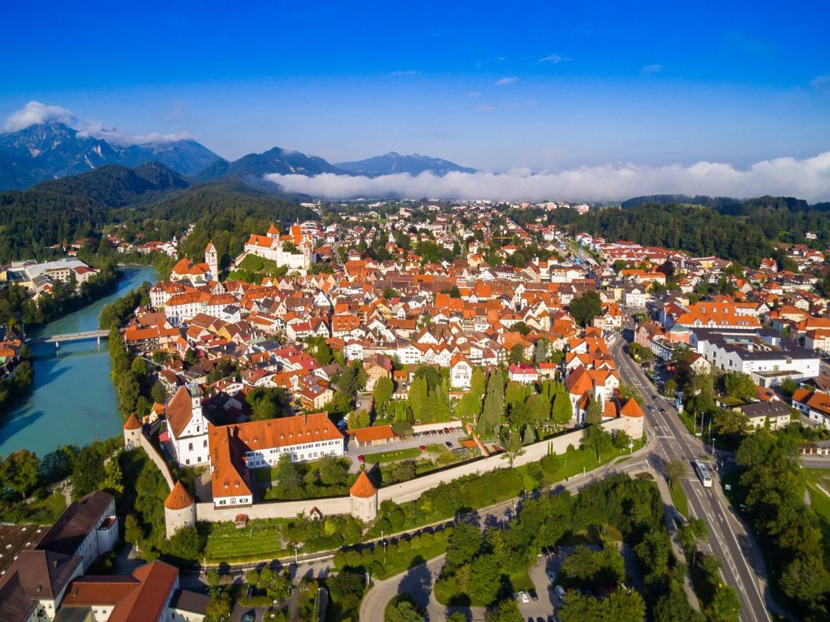 Hartungs Hoteldorf 福森 外观 照片