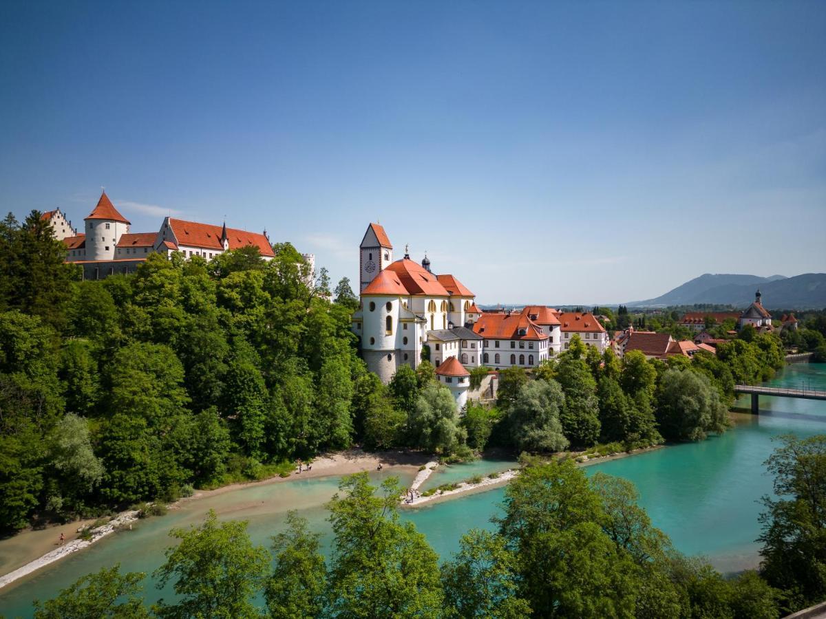 Hartungs Hoteldorf 福森 外观 照片