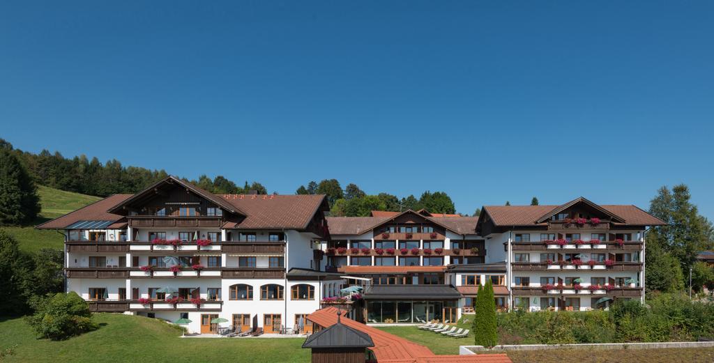 Hartungs Hoteldorf 福森 外观 照片